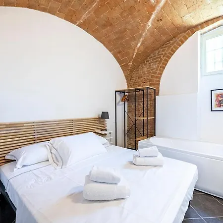 Centro Storico Idromassaggio Aria Condizionata Διαμέρισμα *